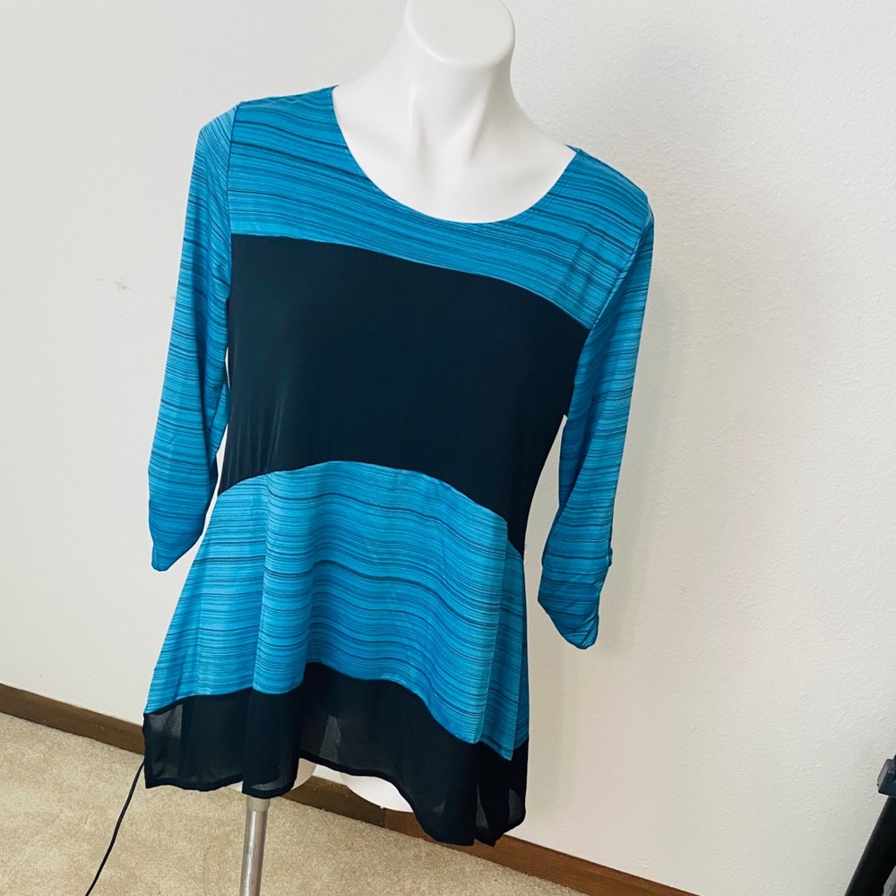 Notations Teal Blue & Black Color Block Top Womens